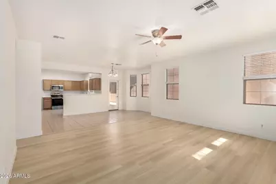 4382 E Selena Drive, Phoenix, AZ 85050 - Photo 3