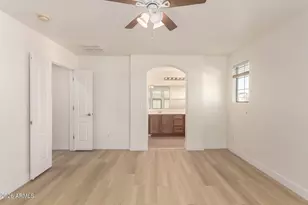 4382 E Selena Dr, Phoenix, AZ 85050 - Photo 17