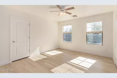 4382 E Selena Drive, Phoenix, AZ 85050 - Photo 15