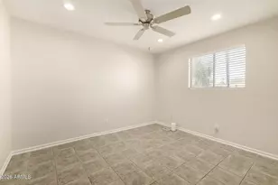 3702 N 64th Dr, Phoenix, AZ 85033 - Photo 19