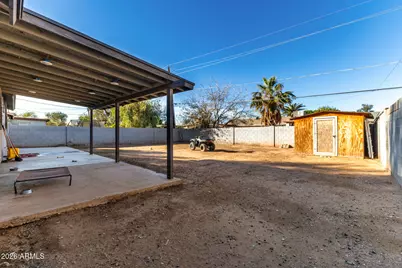 3702 N 64th Drive, Phoenix, AZ 85033 - Photo 23