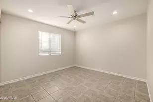 3702 N 64th Dr, Phoenix, AZ 85033 - Photo 17