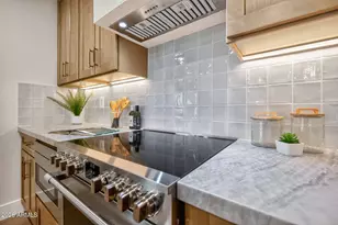 3402 E Mercer Ln, Phoenix, AZ 85028 - Photo 15