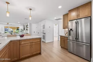 3402 E Mercer Ln, Phoenix, AZ 85028 - Photo 13