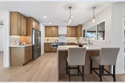 3402 E Mercer Lane, Phoenix, AZ 85028 - Photo 11