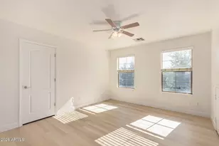 4382 E Selena Dr, Phoenix, AZ 85050 - Photo 15