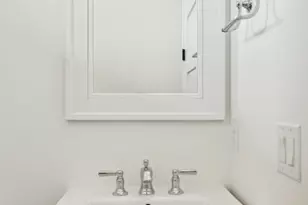 3814 E Crittenden Ln, Phoenix, AZ 85018 - Photo 31