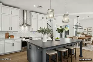 3814 E Crittenden Ln, Phoenix, AZ 85018 - Photo 9