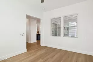 3814 E Crittenden Ln, Phoenix, AZ 85018 - Photo 29