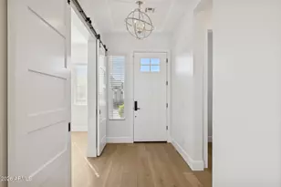 3814 E Crittenden Ln, Phoenix, AZ 85018 - Photo 21