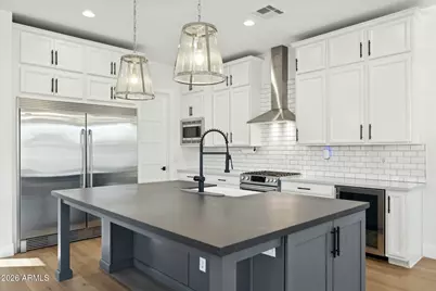 3814 E Crittenden Lane, Phoenix, AZ 85018 - Photo 11