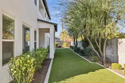 3814 E Crittenden Lane, Phoenix, AZ 85018 - Photo 63