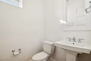 3814 E Crittenden Ln, Phoenix, AZ 85018 - Photo 25