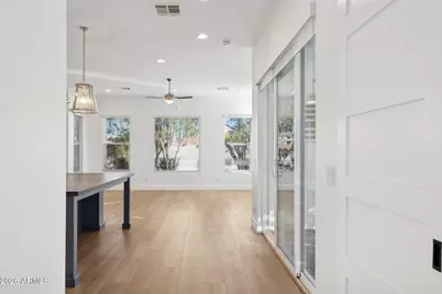 3814 E Crittenden Lane, Phoenix, AZ 85018 - Photo 3