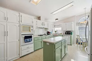 2054 N Thornton Rd, Casa Grande, AZ 85122 - Photo 9