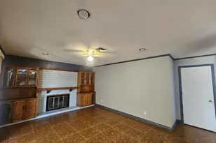 8531 W Vale Dr, Phoenix, AZ 85037 - Photo 11