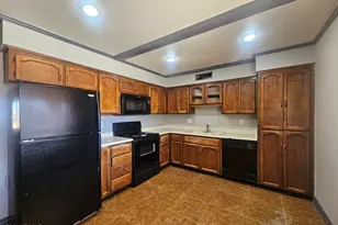 8531 W Vale Dr, Phoenix, AZ 85037 - Photo 15