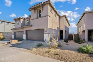 21023 N 58th Way, Phoenix, AZ 85054 - Photo 1