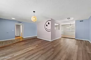 5203 W Laurie Ln, Glendale, AZ 85302 - Photo 9