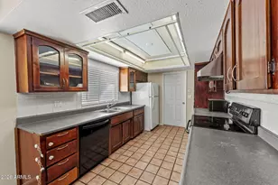 5203 W Laurie Ln, Glendale, AZ 85302 - Photo 3