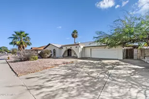 5203 W Laurie Ln, Glendale, AZ 85302 - Photo 1