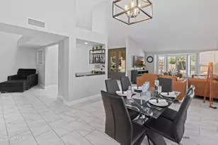 9225 N 82nd St, Scottsdale, AZ 85258 - Photo 11