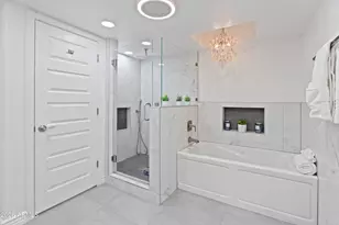 9225 N 82nd St, Scottsdale, AZ 85258 - Photo 29