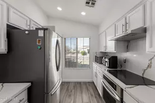 17115 N Princess Pl, Surprise, AZ 85374 - Photo 11