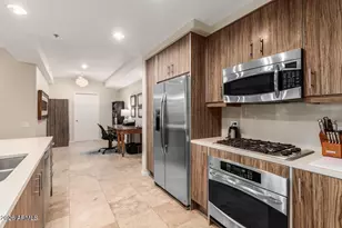 7131 E Rancho Vista Dr, Scottsdale, AZ 85251 - Photo 9