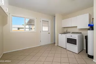 19814 N Willowcreek Cir, Sun City, AZ 85373 - Photo 25