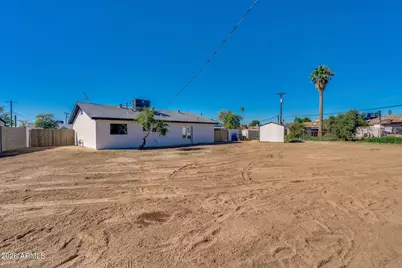 3343 N 61st Drive, Phoenix, AZ 85033 - Photo 35