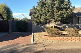 4140 W Paradise Dr, Phoenix, AZ 85029 - Photo 5