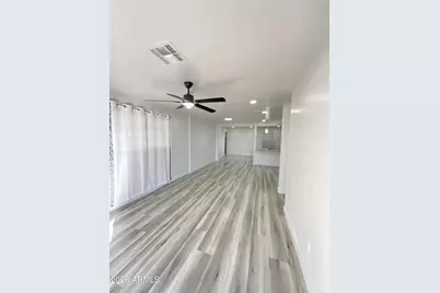 2301 N 39th Lane, Phoenix, AZ 85009 - Photo 17