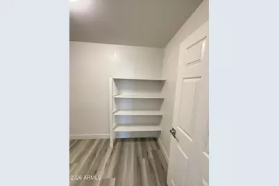 2301 N 39th Lane, Phoenix, AZ 85009 - Photo 19