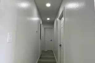 2301 N 39th Ln, Phoenix, AZ 85009 - Photo 33