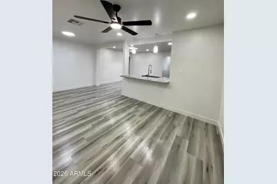 2301 N 39th Lane, Phoenix, AZ 85009 - Photo 15