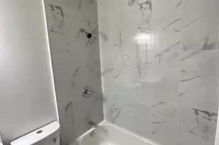 2301 N 39th Ln, Phoenix, AZ 85009 - Photo 27