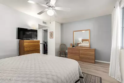 18218 N 99th Drive, Sun City, AZ 85373 - Photo 13