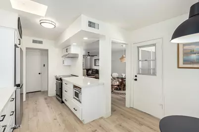 18218 N 99th Drive, Sun City, AZ 85373 - Photo 11