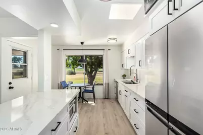 18218 N 99th Drive, Sun City, AZ 85373 - Photo 3