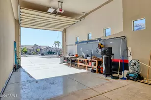 14576 W Desert Cove Rd, Surprise, AZ 85379 - Photo 45