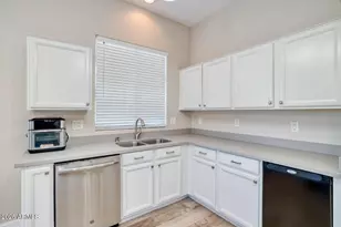 14576 W Desert Cove Rd, Surprise, AZ 85379 - Photo 29