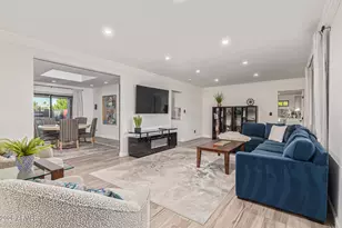 8344 E Hazelwood St, Scottsdale, AZ 85251 - Photo 11