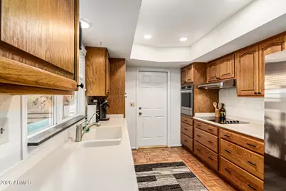 11113 W Palmeras Drive, Sun City, AZ 85373 - Photo 9