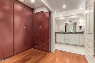 5730 N Scottsdale Rd, Paradise Valley, AZ 85253 - Photo 9