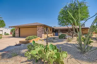 21019 N Totem Dr, Sun City West, AZ 85375 - Photo 3