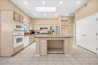 15808 W Heritage Drive, Sun City West, AZ 85375 - Photo 21