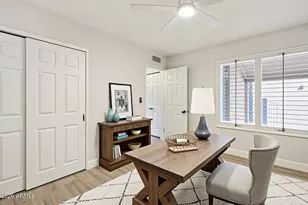 7921 E Horseshoe Ln, Scottsdale, AZ 85250 - Photo 17