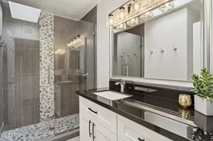 7921 E Horseshoe Ln, Scottsdale, AZ 85250 - Photo 19