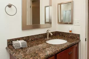 3228 W Lisbon Ln, Phoenix, AZ 85053 - Photo 11